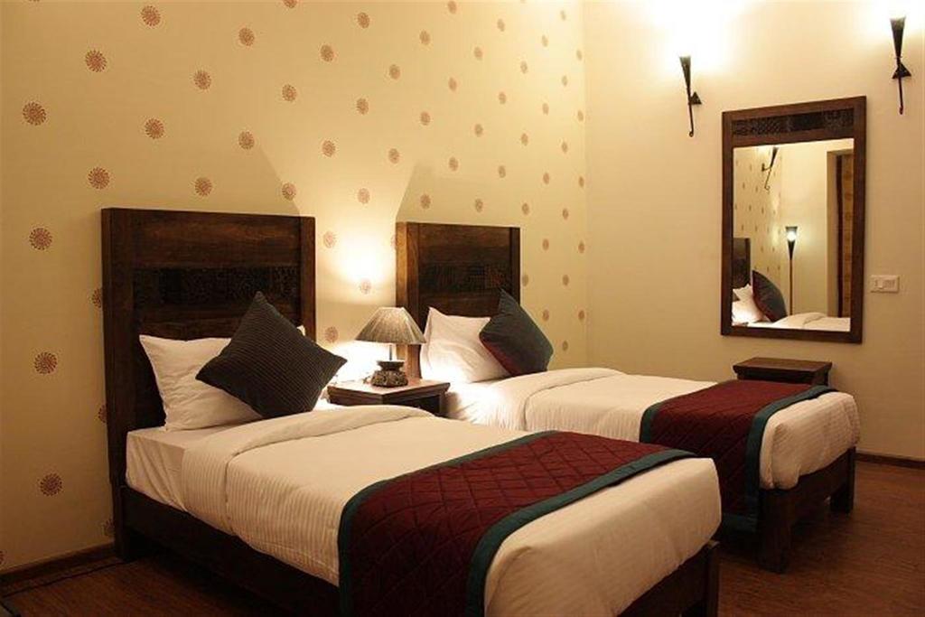 Devraj Niwas Hotel Джайпур Екстериор снимка