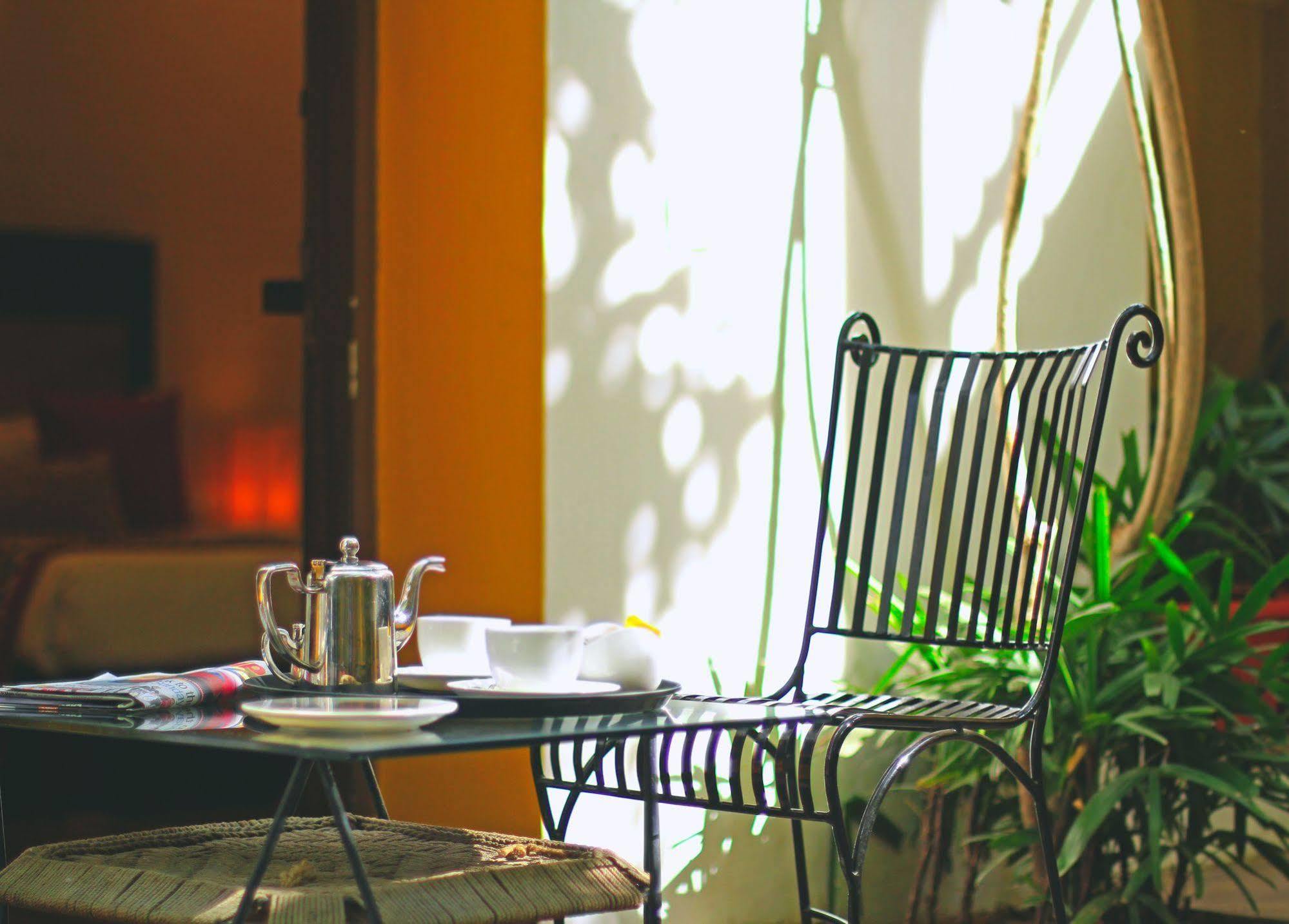 Devraj Niwas Hotel Джайпур Екстериор снимка